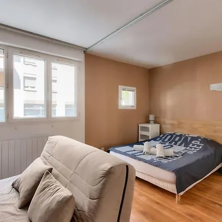 Apartment Studio With Parking Close To Metro And Tramway *