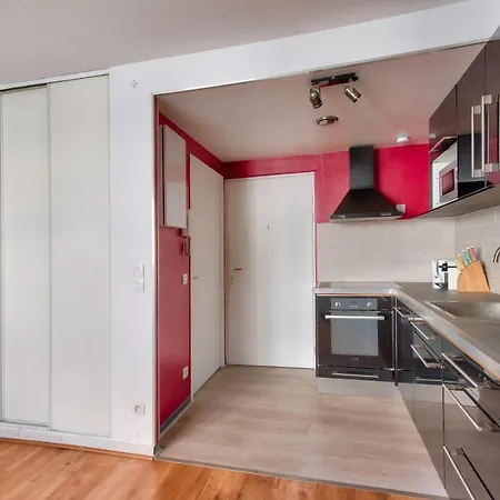 Apartment Studio With Parking Close To Metro And Tramway *